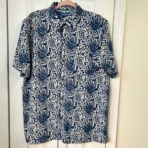 ✨Caribbean Joe Blue Hawaiian Print Button up shirt. Mens‎ Large Tropical Beach
